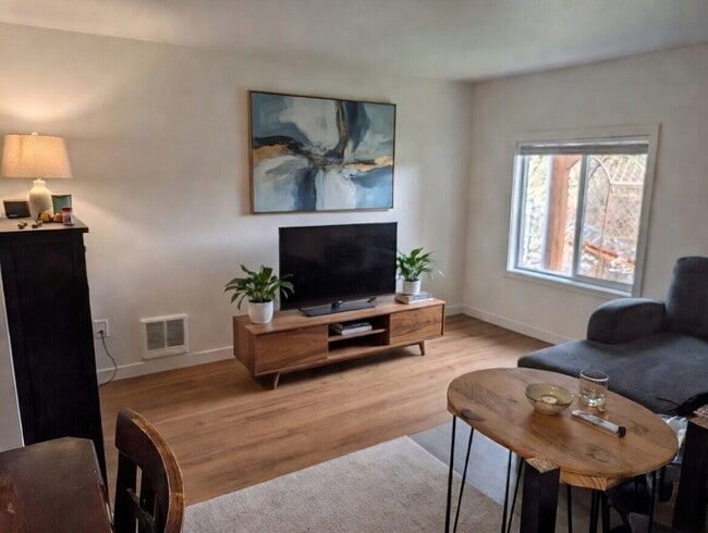 4159 38th Ave S, Unit 1 in Seattle, WA - Building Photo - Building Photo