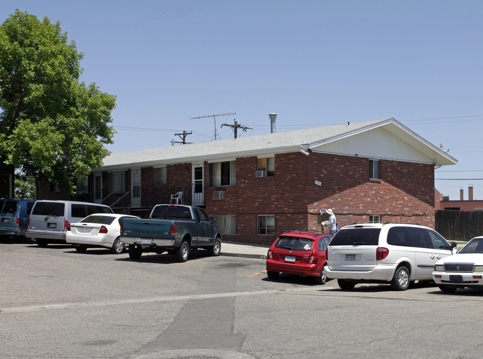 3006 Denver St in Evans, CO - Foto de edificio