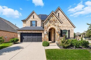 4983 Stornoway Dr in Flower Mound, TX - Building Photo