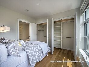 601 Albany St in Boston, MA - Building Photo - Building Photo