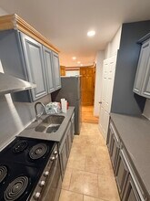 2068 33rd St, Unit 1 in Astoria, NY - Foto de edificio - Building Photo