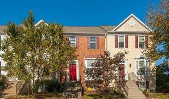 21968 Box Car Square, Unit Private Pad - Furnished - Utilities Included in Sterling, VA - Building Photo