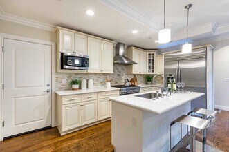 140 Tennyson Ave in Palo Alto, CA - Building Photo - Building Photo