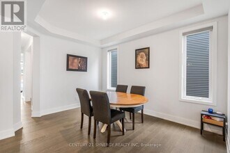 814 Crossgate St in Ottawa, ON - Building Photo - Building Photo