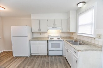 9546 20th Bay St in Norfolk, VA - Building Photo - Building Photo
