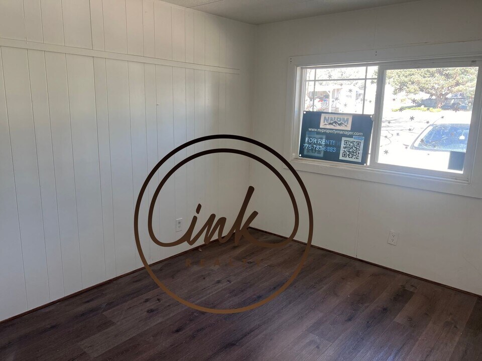 3289 Penrod Ln-Unit -#16 in Gardnerville, NV - Building Photo