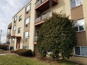 10 Thorn in Mattapan, MA - Foto de edificio - Interior Photo