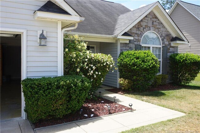 2913 Aristocrat Ln in Fayetteville, NC - Building Photo - Building Photo