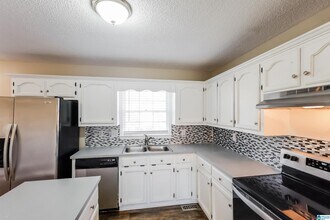116 Setting Sun Ln in Alabaster, AL - Building Photo - Building Photo