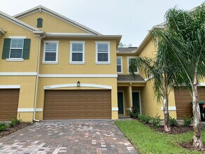 10004 Red Eagle Dr in Orlando, FL - Building Photo - Building Photo