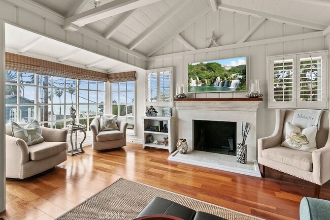 property at 31922 Virginia Way