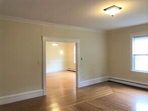 122 Ridge St in Pawtucket, RI - Building Photo - Building Photo