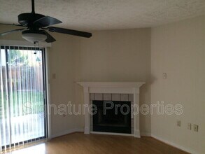 2216 High Bush Cir in Glen Allen, VA - Building Photo - Building Photo