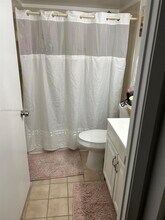 351 Palm Way in Pembroke Pines, FL - Building Photo - Building Photo