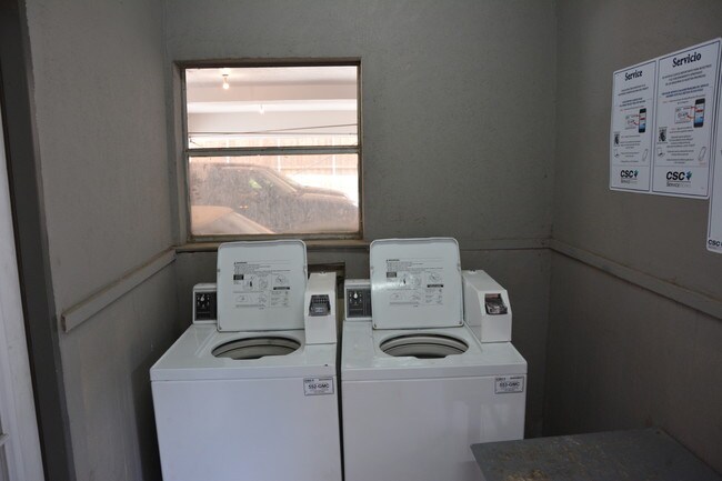 3719 Miles St-Unit -211 in Dallas, TX - Building Photo - Building Photo