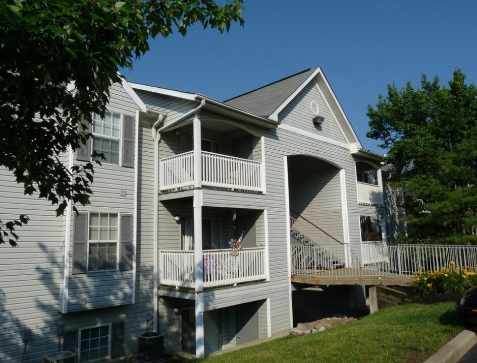 Vista Pointe Apartments in Wilder, KY - Building Photo