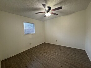 1379 W Mc Neill in Stephenville, TX - Building Photo - Building Photo