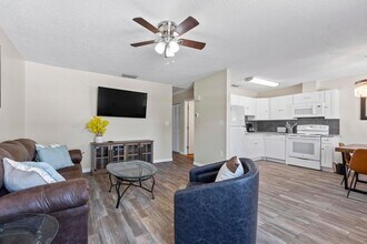 1 Brittany Ln in Palm Coast, FL - Building Photo - Building Photo
