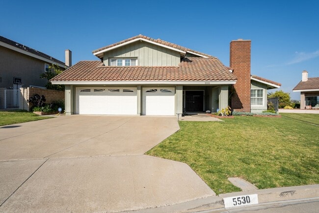 property at 5530 Vía Sepulveda