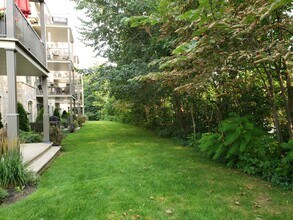 200 Des Manoirs Rue in Deux-montagnes, QC - Building Photo - Building Photo