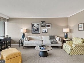 2401 Pennsylvania Ave, Unit 55 in Philadelphia, PA - Building Photo - Building Photo