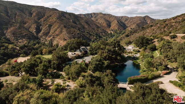property at 3100 Mandeville Canyon Rd