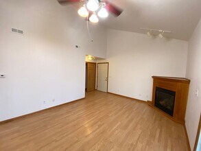 3444 W Dorchester Ridge in Peoria, IL - Foto de edificio - Building Photo