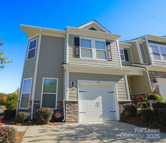 property at 596 Altamonte Dr