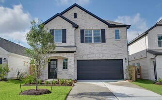32511 Midsummer Dr in Fulshear, TX - Building Photo