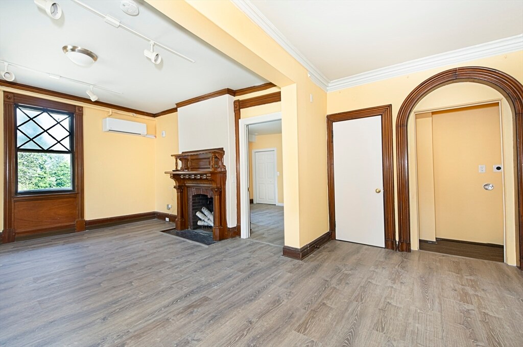 963 Main St in Leicester, MA - Building Photo