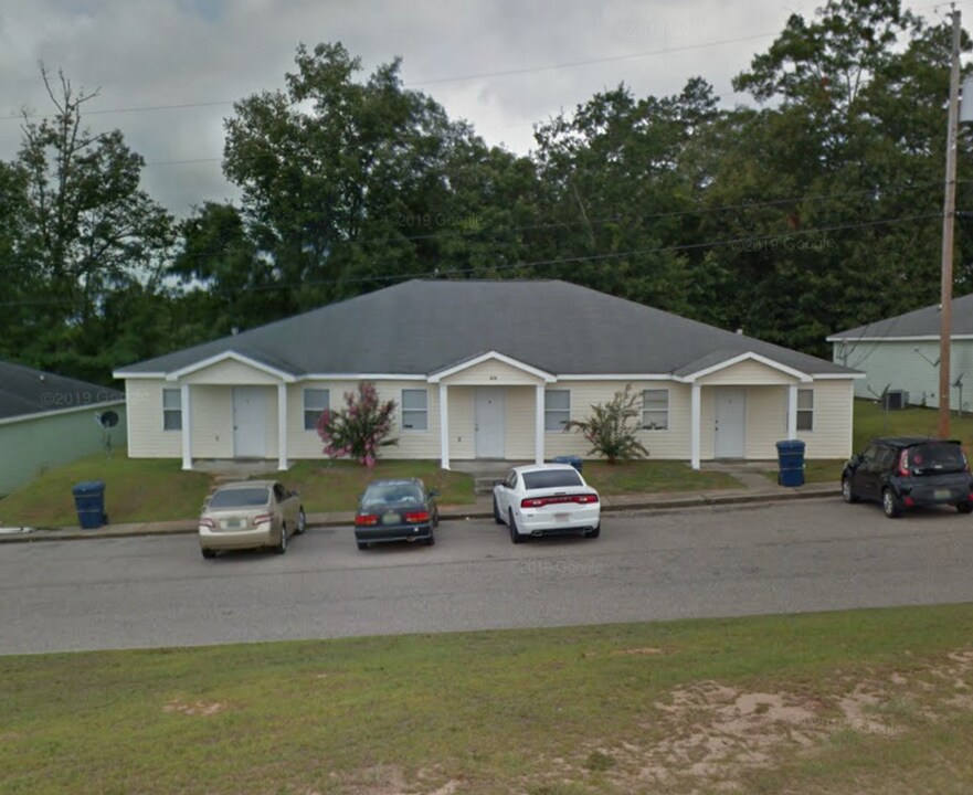 510 Gibbs St in Troy, AL - Building Photo