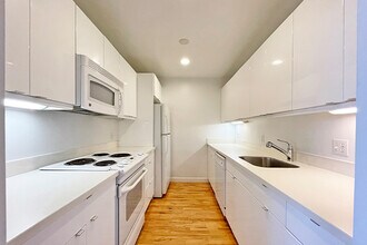 73 Lafayette St, Unit 3 in Salem, MA - Building Photo - Building Photo