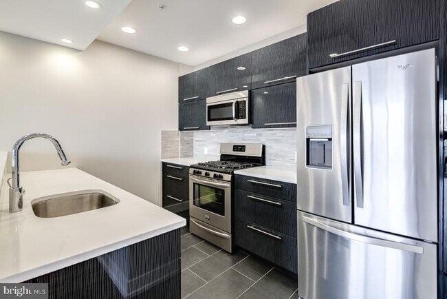 820-24 N 3rd St in Philadelphia, PA - Building Photo - Building Photo