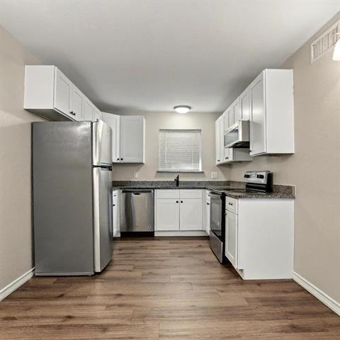 225 Bryan St in Denton, TX - Building Photo - Building Photo