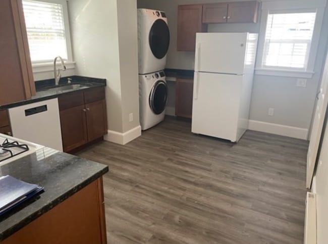 42 Mayberry Ave, Unit 2 in Medford, MA - Building Photo - Building Photo