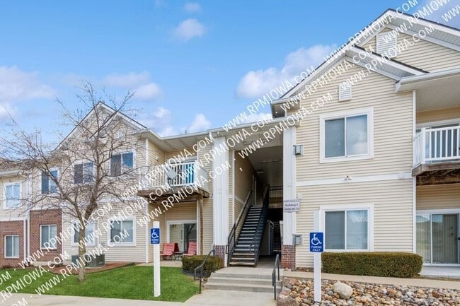 property at 2323 E Porter Ave