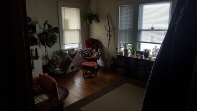 2476 Adams Ave in Columbus, OH - Building Photo - Building Photo