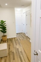 16611-16630 30 Ave SW in Edmonton, AB - Building Photo