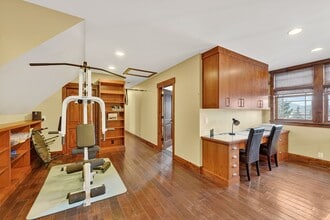 7693 Whileaway Rd W in Park City, UT - Foto de edificio - Building Photo