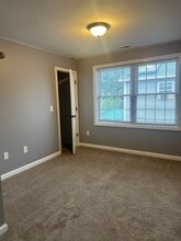 56 Exeter Ave in Manchester, NH - Building Photo - Building Photo