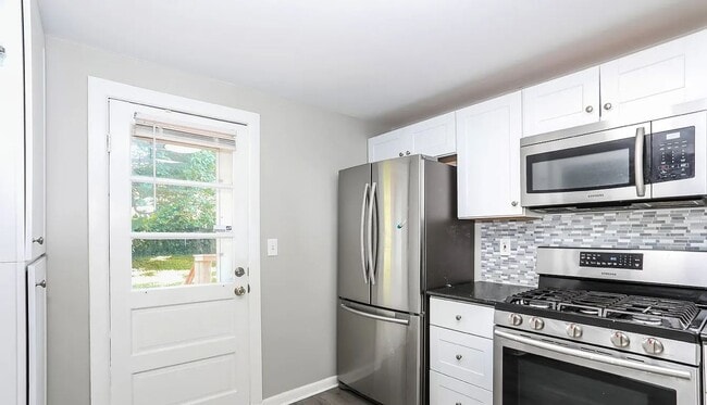 2420 Smith Ave in Baltimore, MD - Building Photo - Building Photo