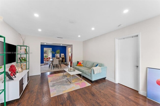 2311 SW 2nd St in Miami, FL - Building Photo - Building Photo