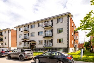 6030 Renoir Rue in Montréal, QC - Building Photo