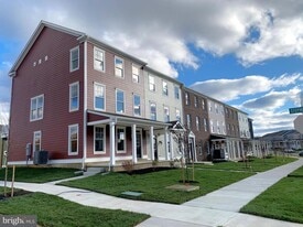 872 Mapleton Ave in Middletown, DE - Building Photo