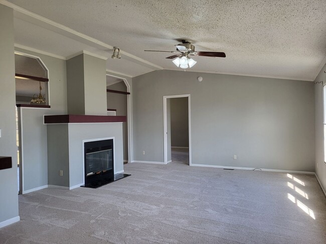 1050 Isenhour Ct in Maiden, NC - Building Photo - Building Photo