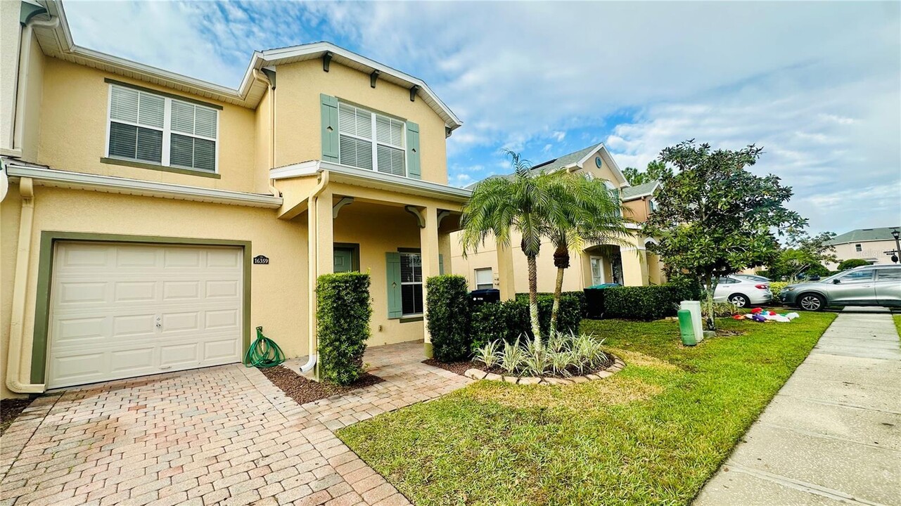 16359 Old Ash Loop in Orlando, FL - Building Photo