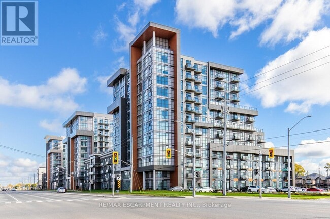 property at 450 Dundas St E