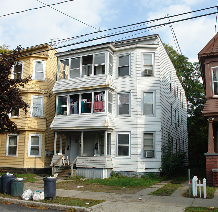 921 Bridge St in Schenectady, NY - Building Photo