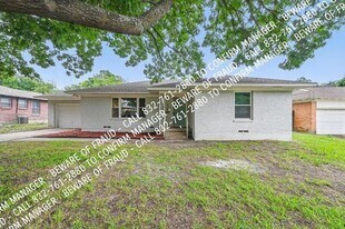 1928 Oldgate Ln in Garland, TX - Building Photo