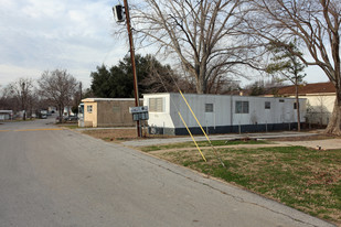 Zoppe's Mobile Manor Apartments